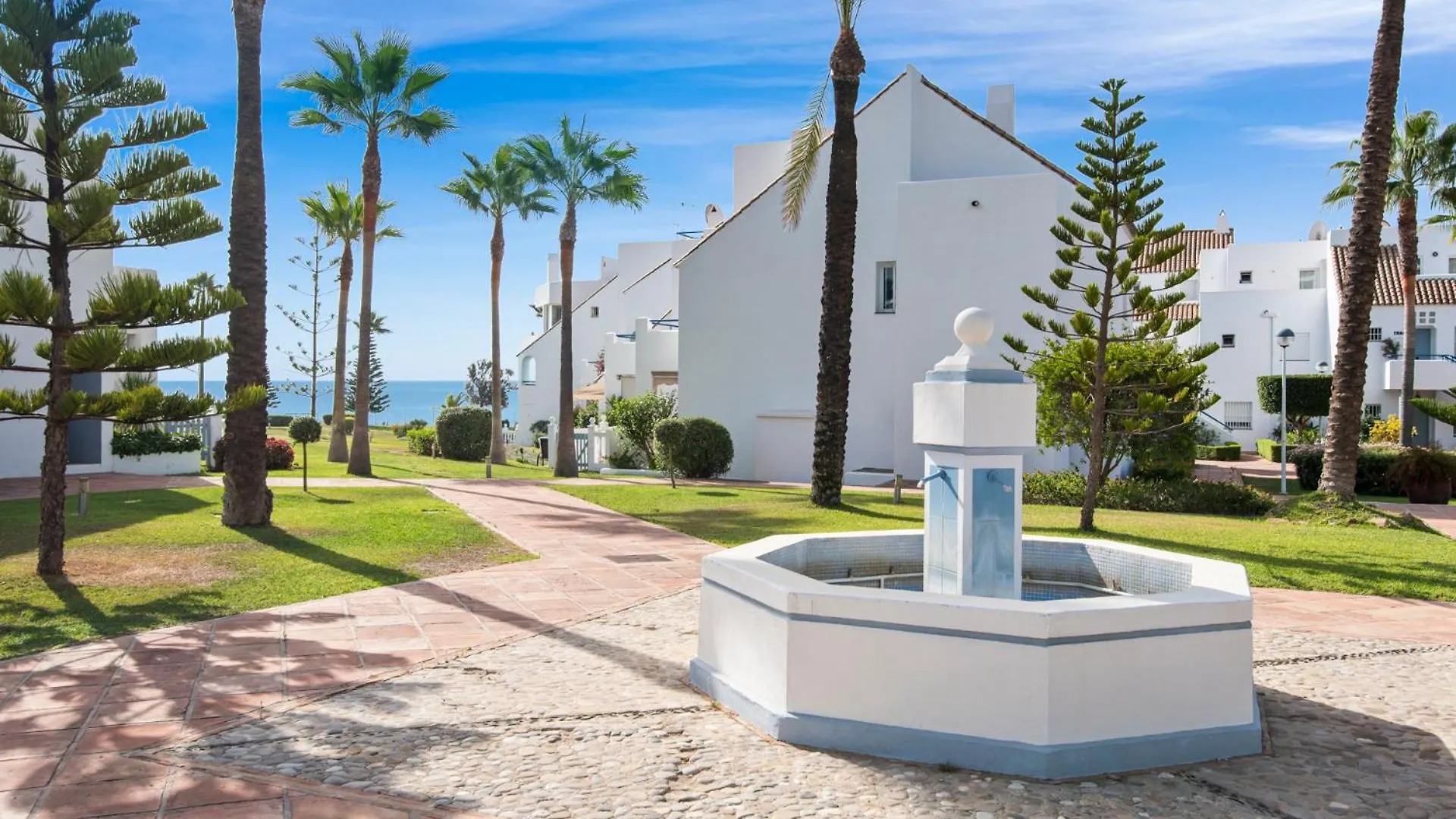 Sea View Apartment In Casares Del Mar By Costarentals - Ref M50 Bahia de Casares 0*,  Spain