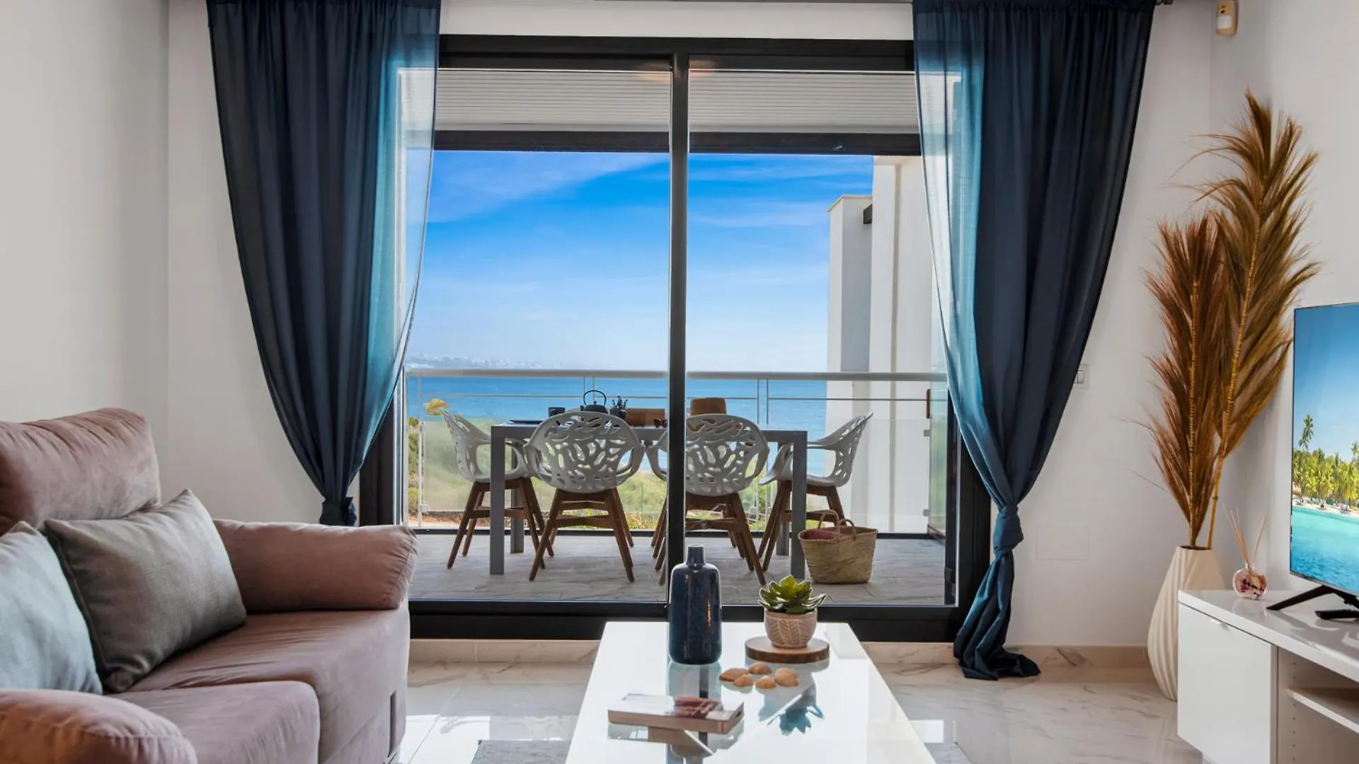 Sea View Apartment In Casares Del Mar By Costarentals - Ref M50 Bahia de Casares